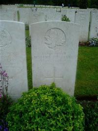 Etaples Military Cemetery - Clarke, Benjamin Otis